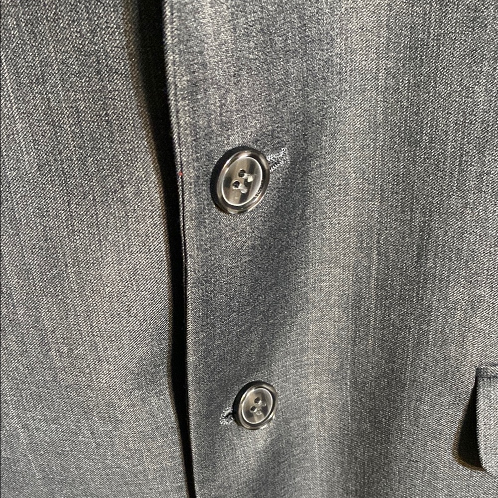 Classic Gray Men's Suit - Picture 3 of 7